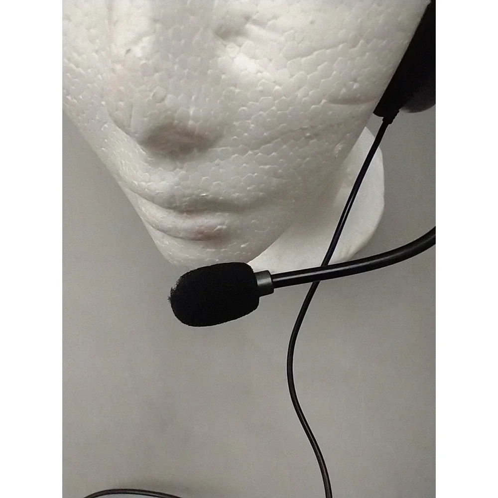 Logitech H111 Wired Stereo Headset with Mic 3.5mm Jack PC Mac Chrome Laptop USED
